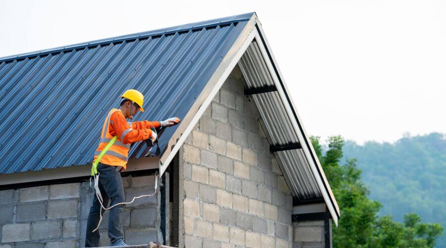 Expert new roof installation services in Underwood, WA